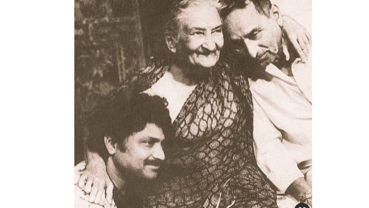 Vikram Gokhale&rsquo;s father was the respected veteran actor Chandrakant Gokhale, who was the son of the first-ever female child actor in the Indian film industry- Kamlabhai Gokhale. Seen here are the late Vikram Gokhale alongwith his father, veteran actor Chandrakant Gokhale &amp; his grandmother Kamlabai Gokhale.