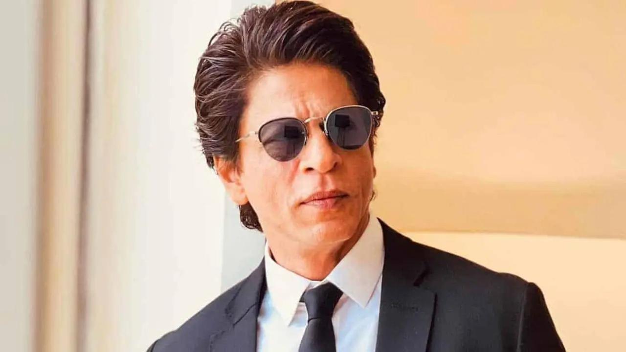 Not Shah Rukh Khan, his bodyguard Ravi Singh was stopped by customs at Mumbai airport