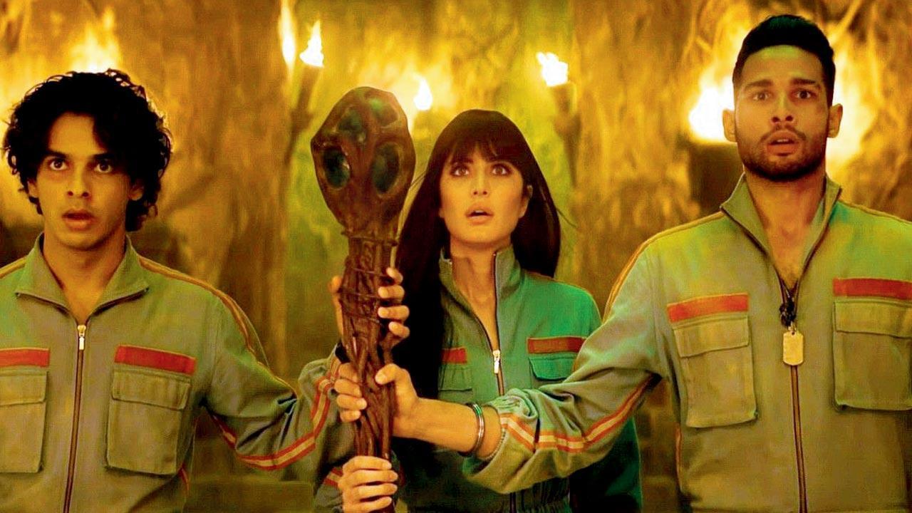 Phone Bhoot Movie Review: No sense, but a lot to laugh about