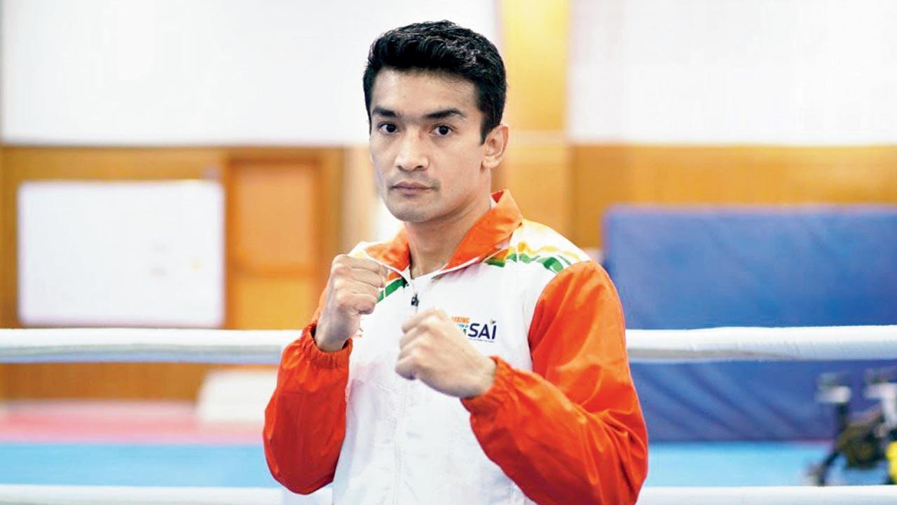 Injured boxer Shiva Thapa settles for silver