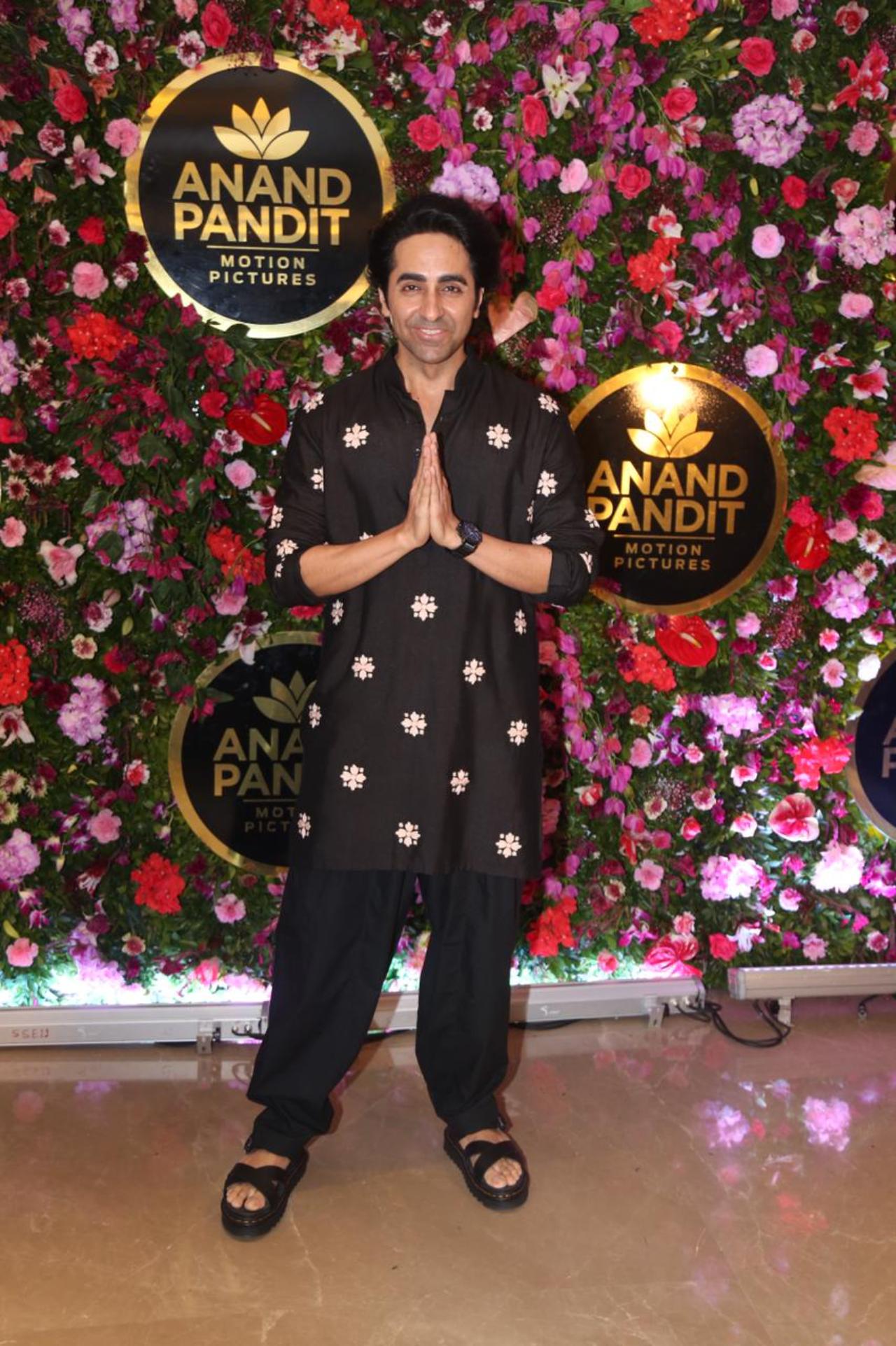 Ayushmann Khurrana opted for an all-black kurta for the party