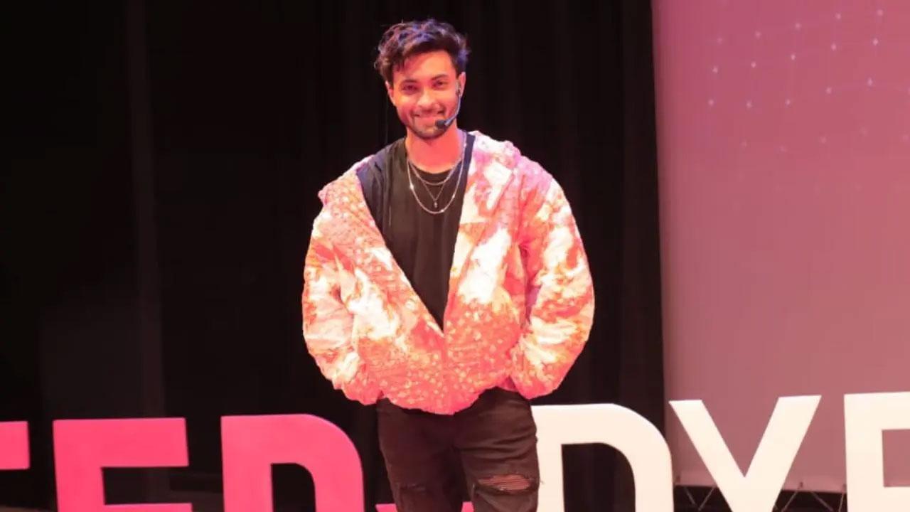 Tamil actress Tanya Hope to perform a dance number in Aayush Sharma's 'AS04'