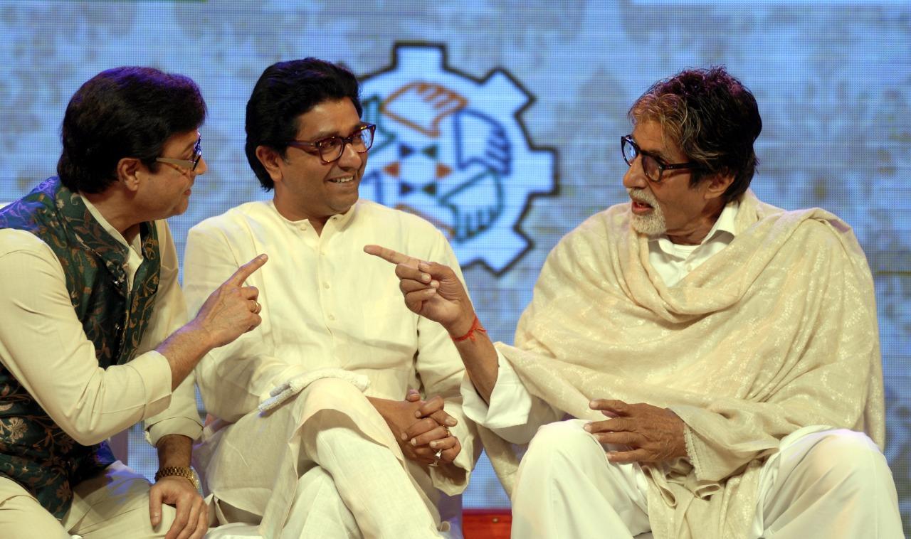 Amitabh Bachchan is not just revered in the film fraternity, but is also a respected figure in political circles. Bachchan had himself once dabbled in politics before calling it quits. In picture- MNS Chief Raj Thackeray in conversation with Bachchan