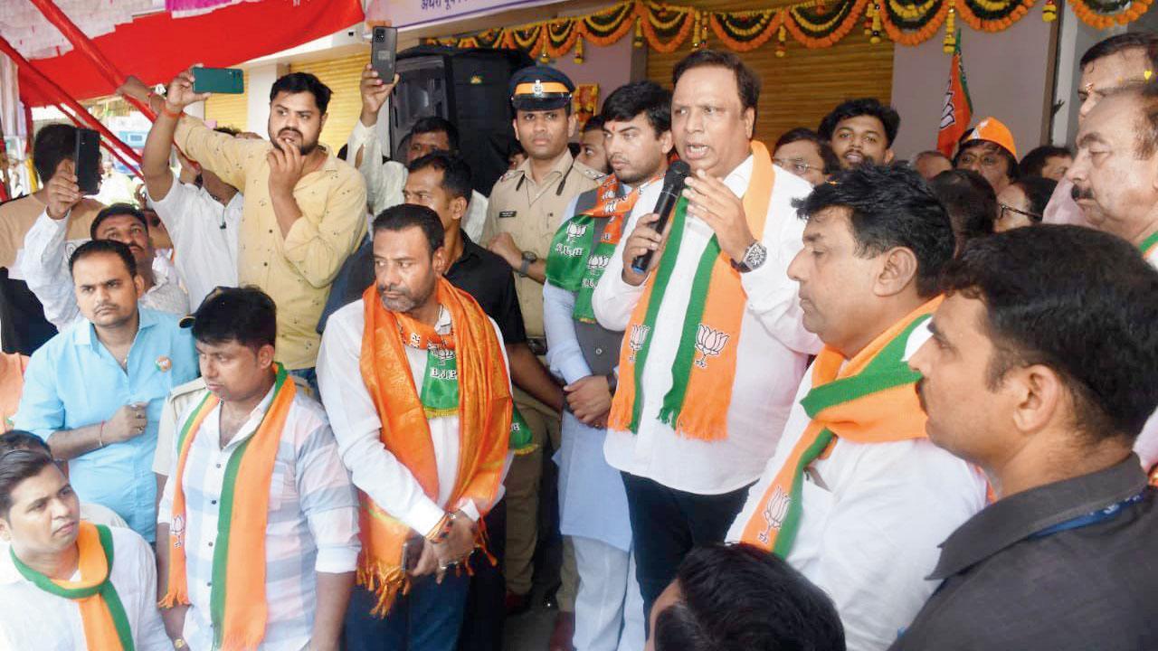 Mumbai: Andheri by-election pits Uddhav-led Sena against BJP