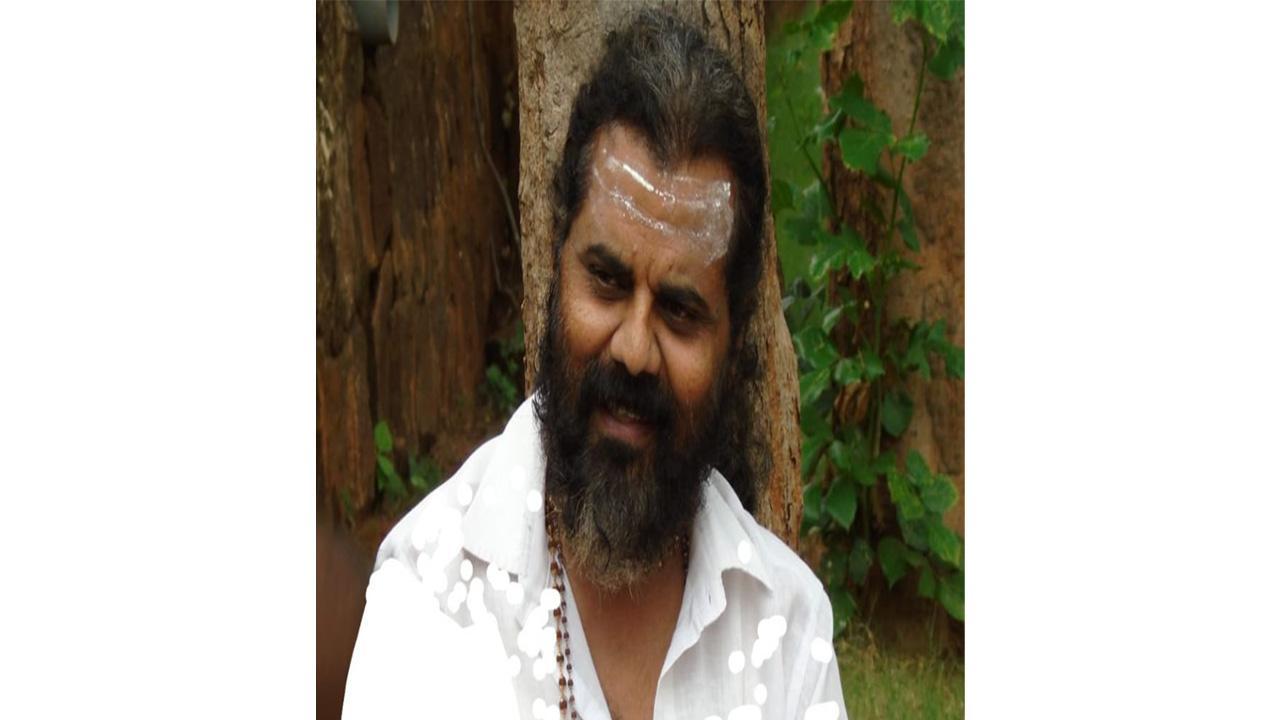 Swami Ramanand And More: Top 10 Best Astrologers In Hyderabad, India That Are Visionaries
