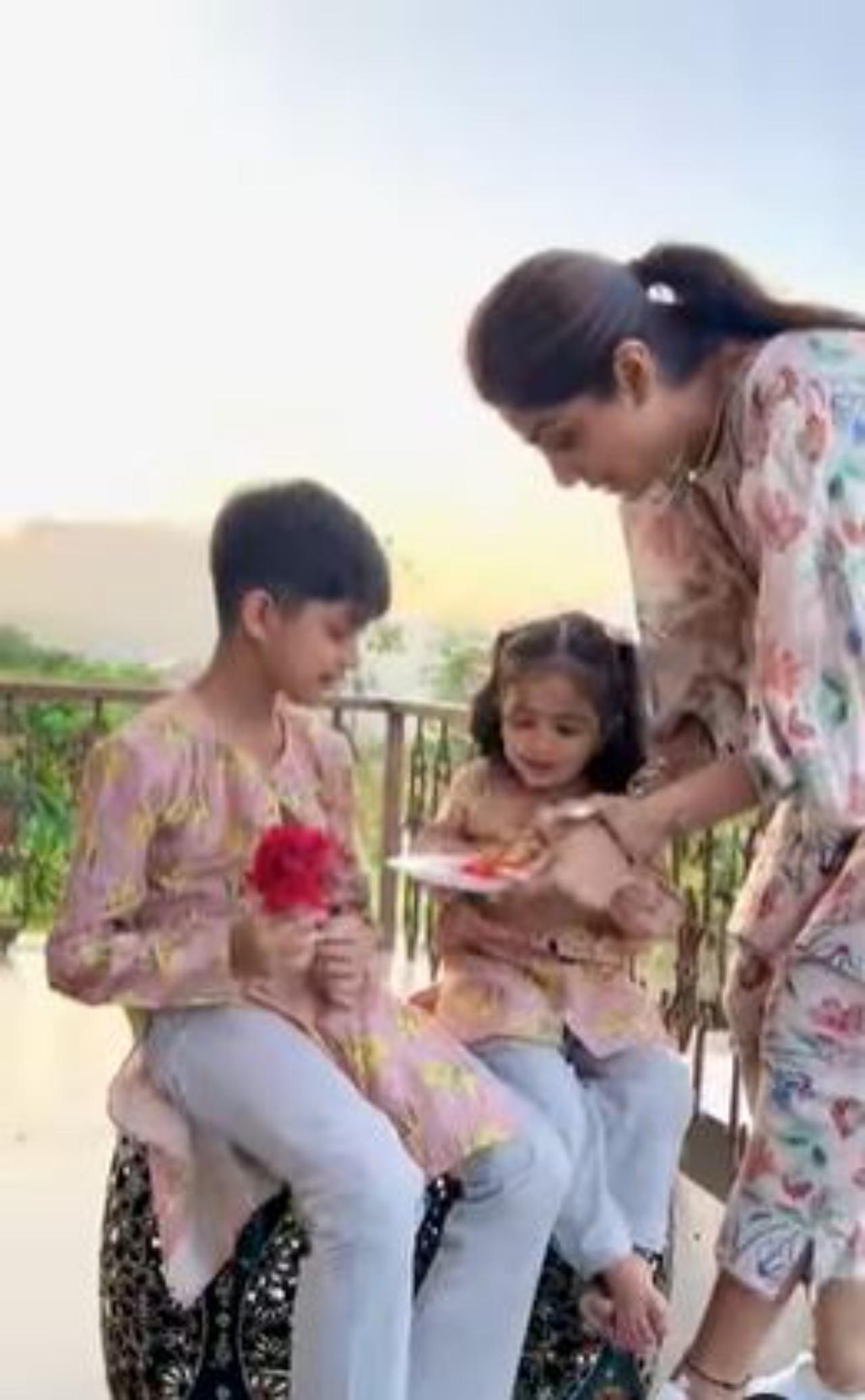 Shilpa Shetty shared a video of her daughter and son celebrating Bhai Dooj