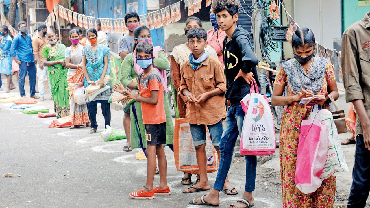 Maharashtra: Ration card holders to get grocery pack at Rs 100
