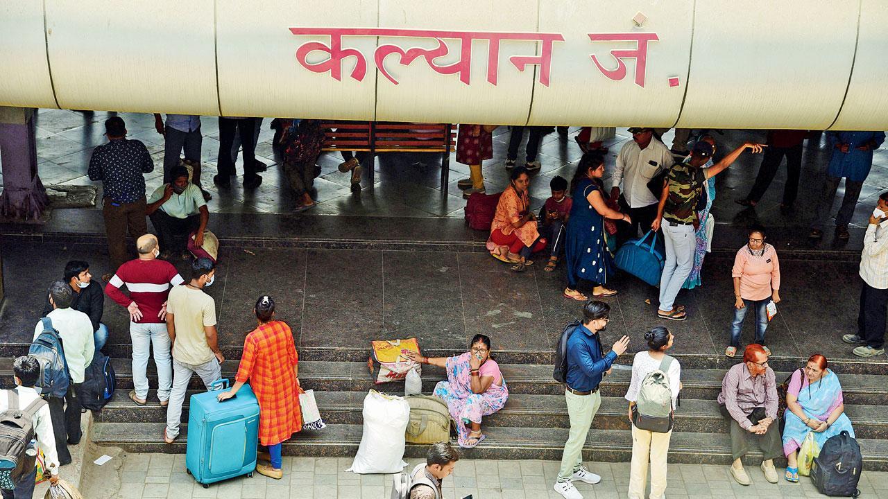 Mumbai: Work on crowd-busting corridor kicks off