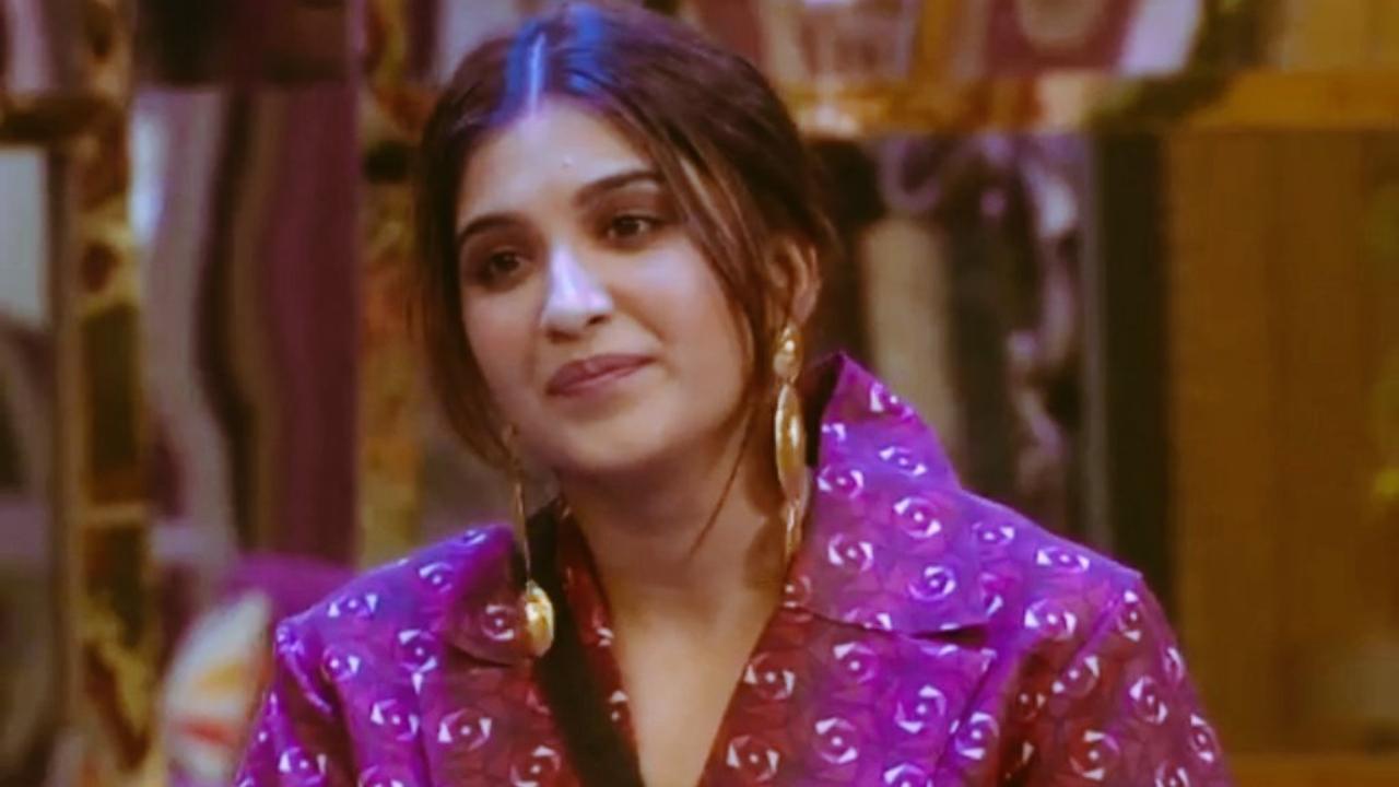 Bigg Boss 16: Nimrit Kaur Ahluwalia breaks down into tears after fight with Shiv Thakare