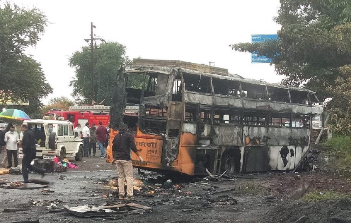 Woke up due to loud sound and ran out, lucky to have survived, says Nashik bus tragedy survivor