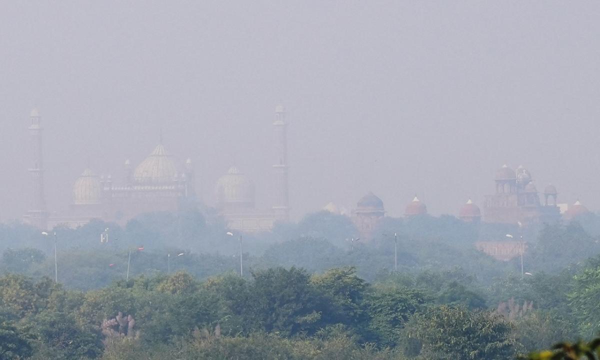 Delhi air quality poor despite cracker ban; BJP says stubble burning responsible, calls out AAP