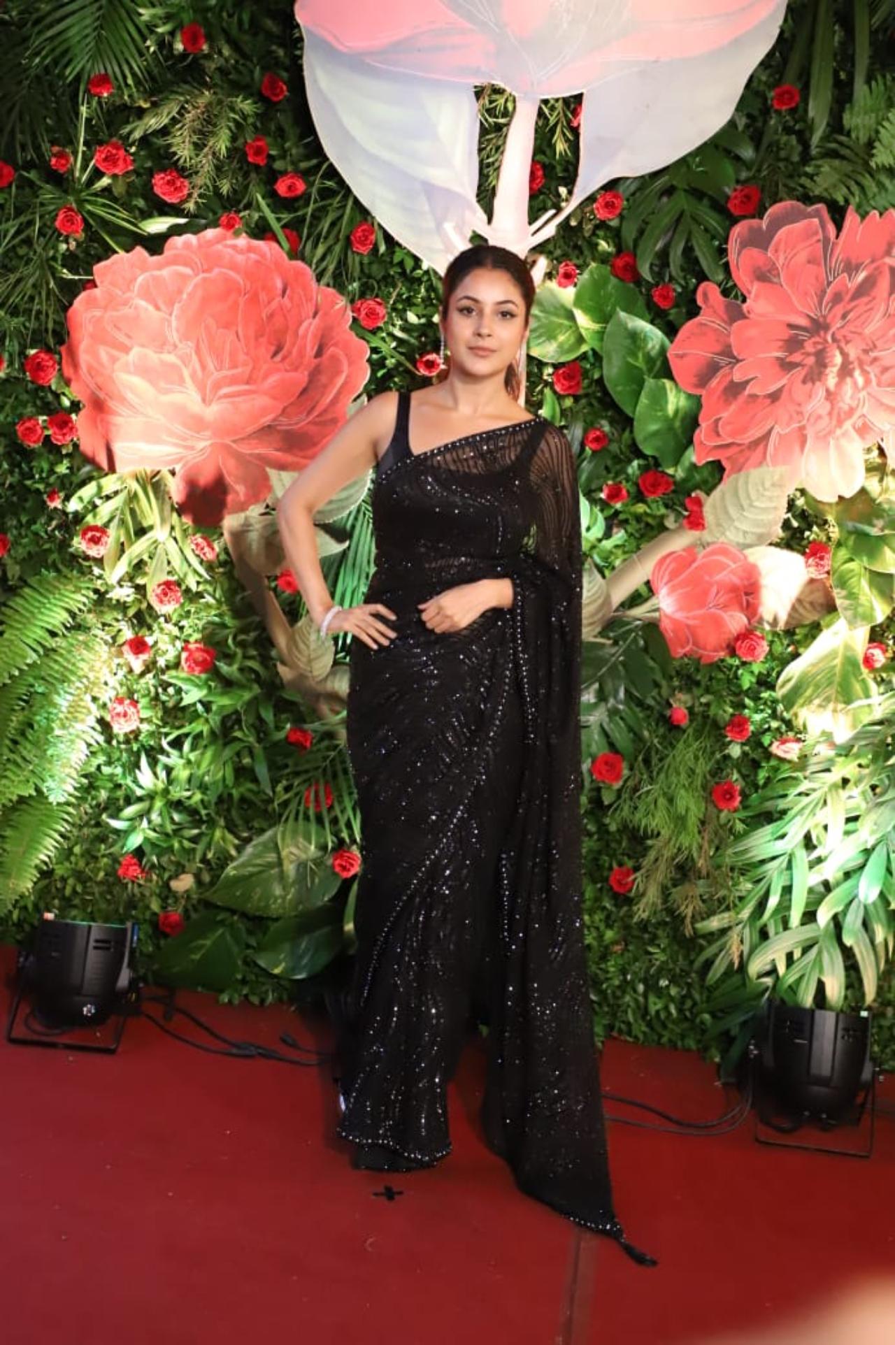 Shehnaaz Gill looked stunning as ever in a sequin black saree
