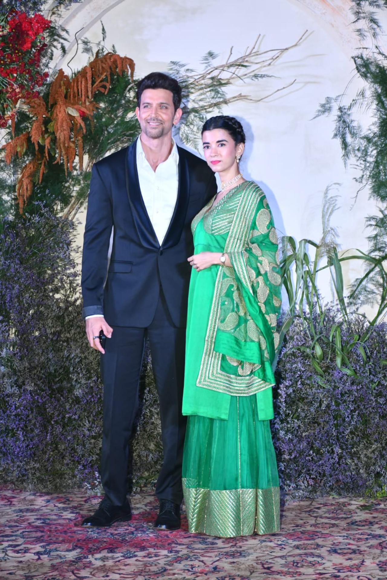 Hrithik Roshan and Saba Azad made a couple-entry at the venue. The 'Vikram Vedha' star was dressed in a crisp black suit, on the other hand, Saba kept it all traditional, as she opted for a lustrous green kurta set