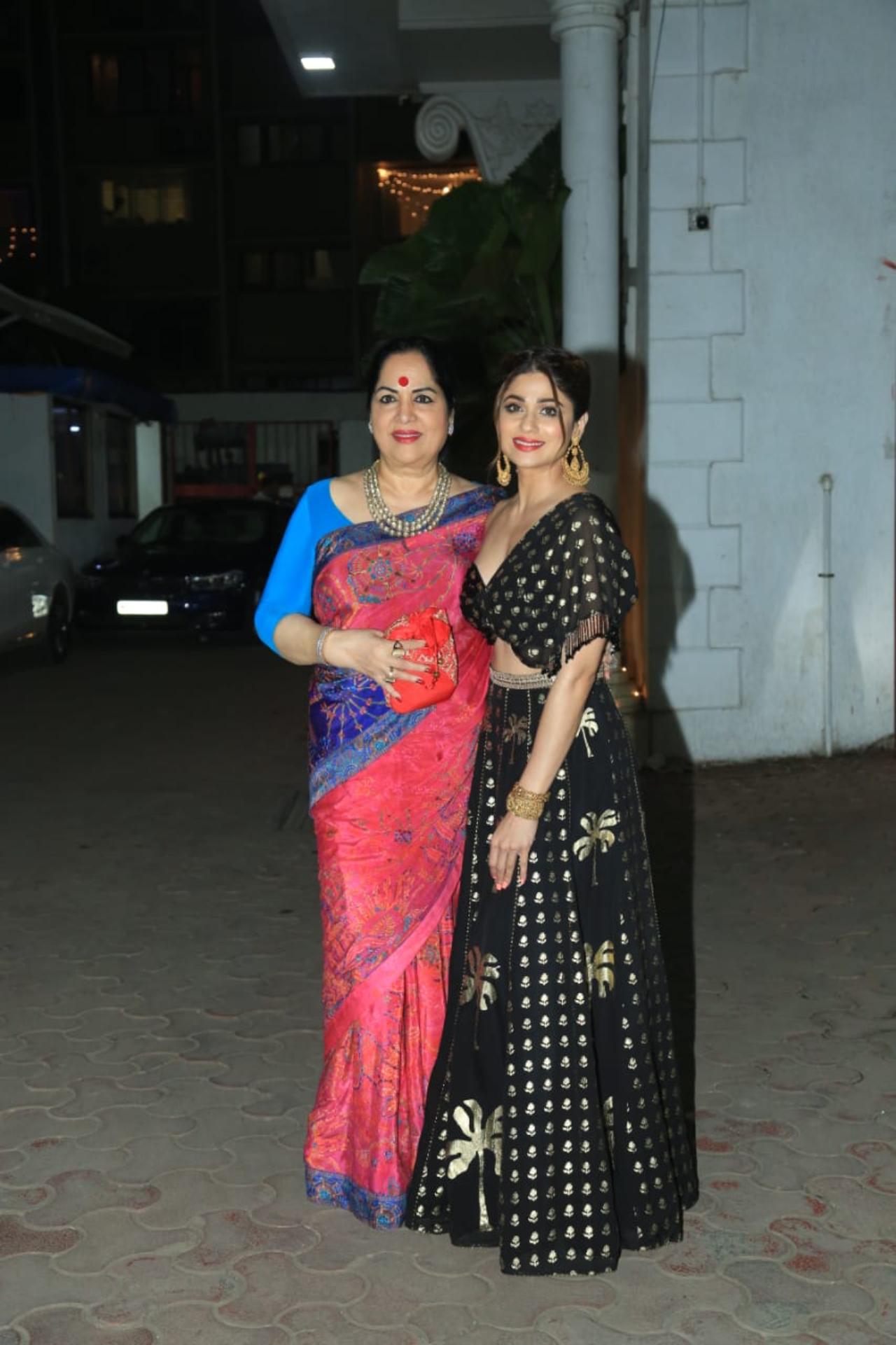 Shamita Shetty glammed up in an all-black lehenga and posed with her mother Sunanda Shetty for sister Shilpa's party