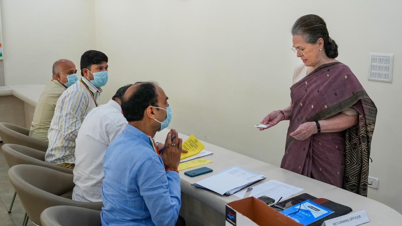 Congress interim President Sonia Gandhi before casting her vote. Sonia Gandhi was among those who cast their ballot. The presidential election has taken place at the culmination of the party's organisational elections.