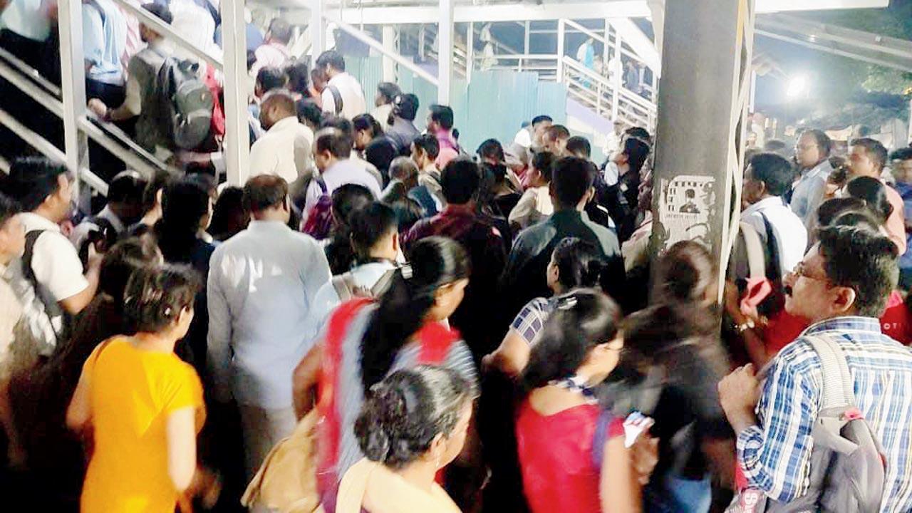 The Ambernath station sees a daily footfall of about 2 lakh 