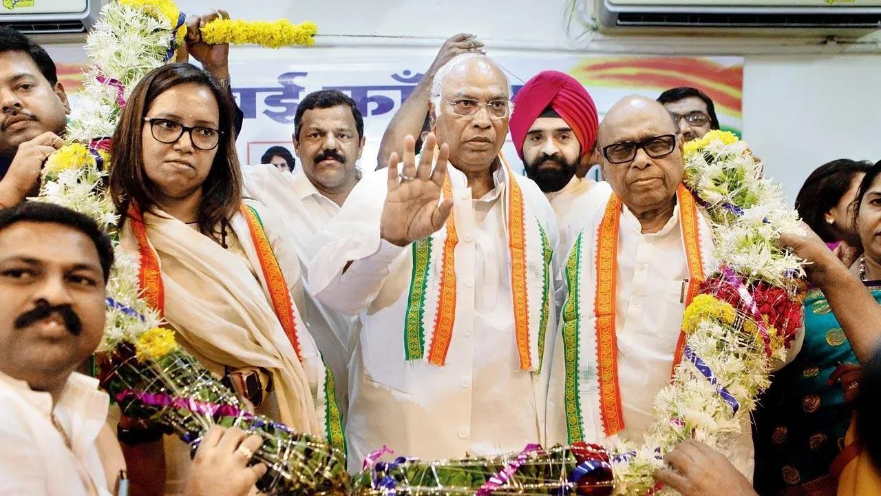 Mumbai: BMC polls with Shiv Sena or solo? Congress awaits call by Mallikarjun Kharge