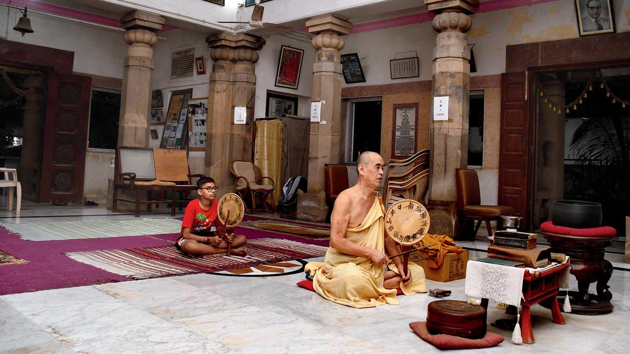 The chanting of the Lotus Sutra, central to Soka Gakkai, takes places mostly in the city’s drawing rooms. Barely anyone joins resident monk of the Nipponzan Myohoji Buddhist temple in Worli, Bhiksu Morita, for the morning and evening ritual. Pic/Ashish Raje