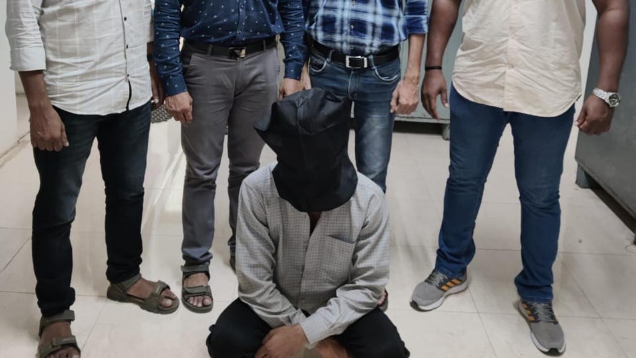 Mumbai: Man commits chain snatching to pay off mobile phone EMI; held