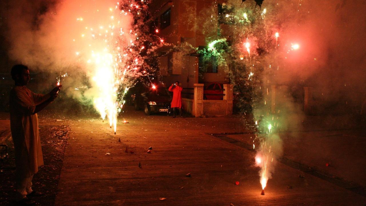 Diwali 2022: Mumbai Police bans fireworks near oil and fuel companies