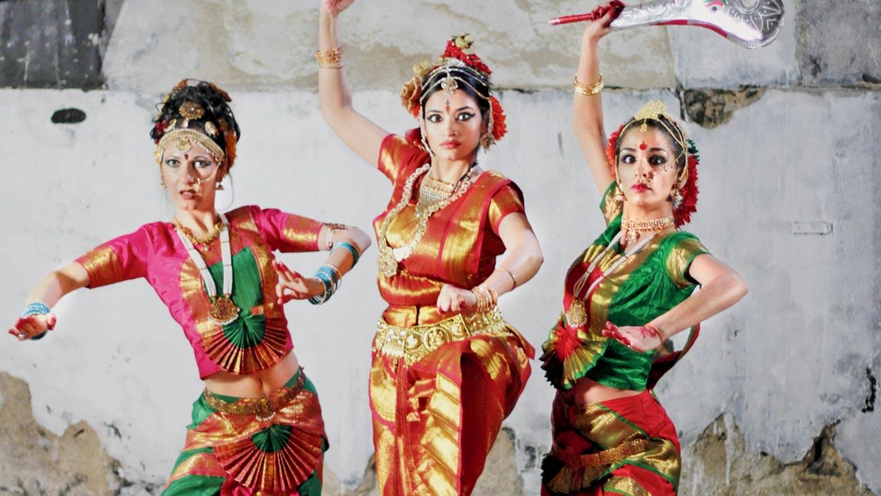 Bharatnatyam exponent Sohini Roychowdhury’s dance opera on Goddess Durga, which she has performed on the beshest of UNESCO in Europe, has been adapted to show that Mahishasura if forgiven and transformed by the goddess, and not killed. Rowchowdhury says it reflects the need of the hour, which not violence but empathy