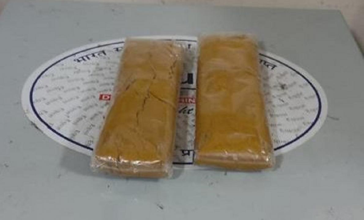 Two women passengers from Dubai held with gold worth Rs 1.39 crore at Mumbai airport