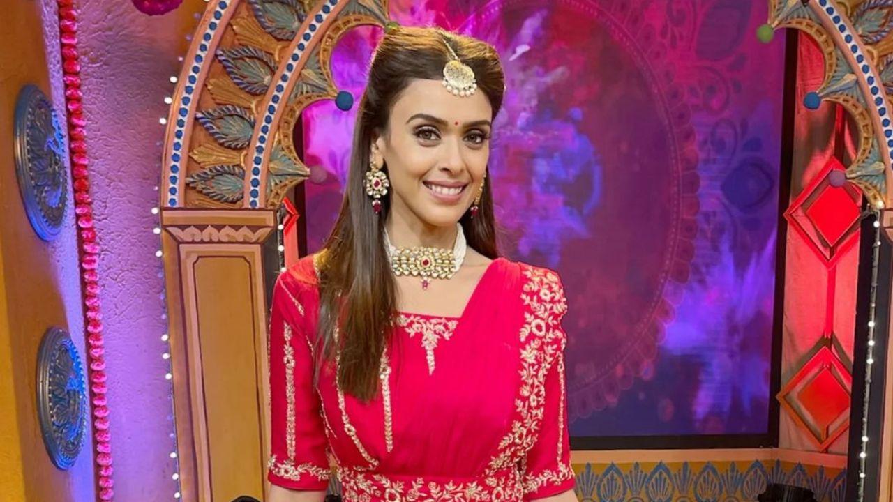 DIWALI 2022: I love to gift my near and dear ones and also to receive gifts, says Hrishita Bhatt