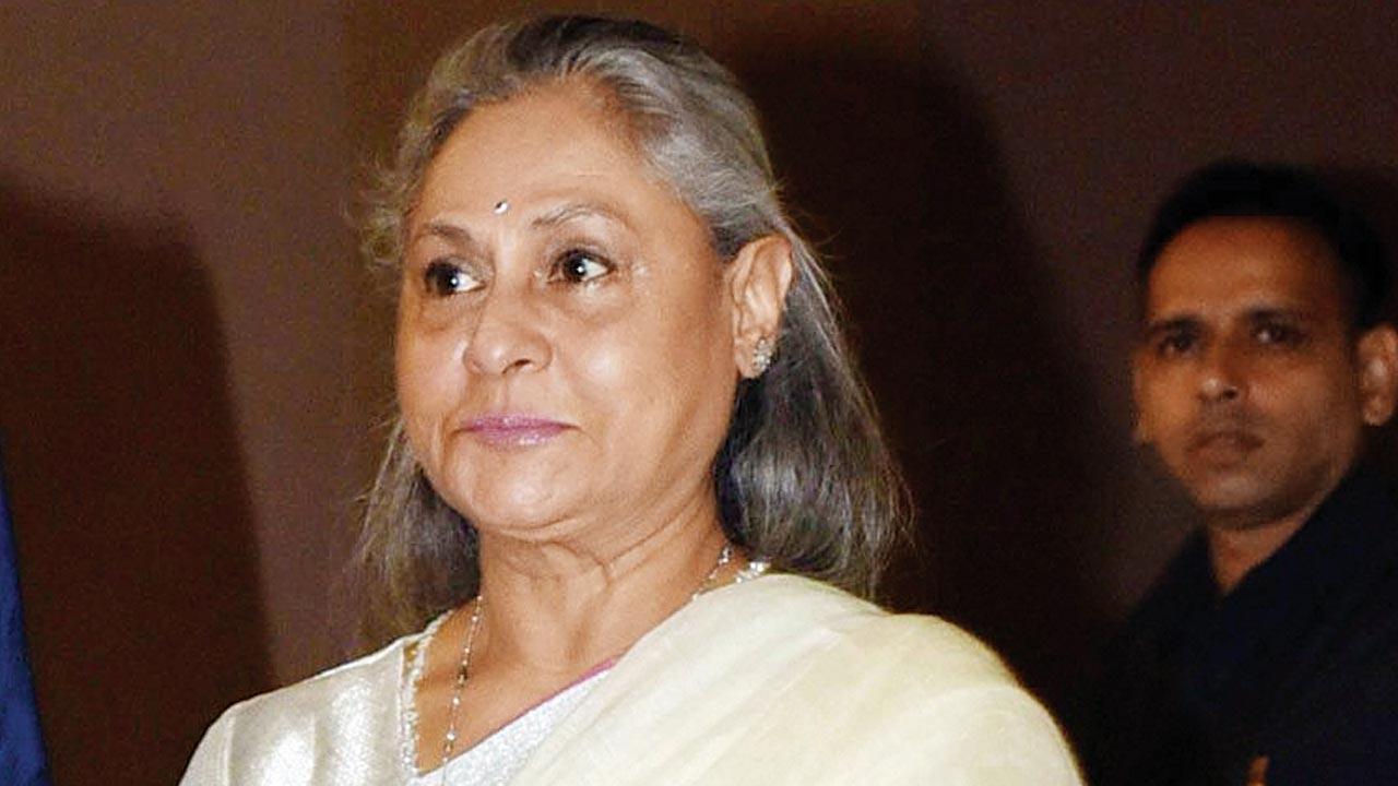 Angry Mrs Bachchan 