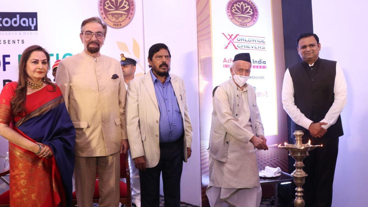 Udit Narayan, Jaya Prada, Kabir Bedi became the recipients of ‘Pride of Nation Awards 2022’