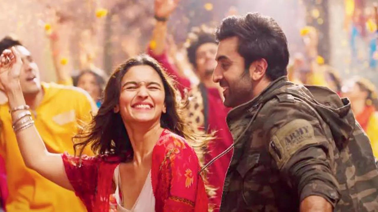 As Brahmastra director releases Kesariya’s dance version, Remo D’Souza on choreographing the song that thankfully wasn’t left in recycle bin. Read full story here