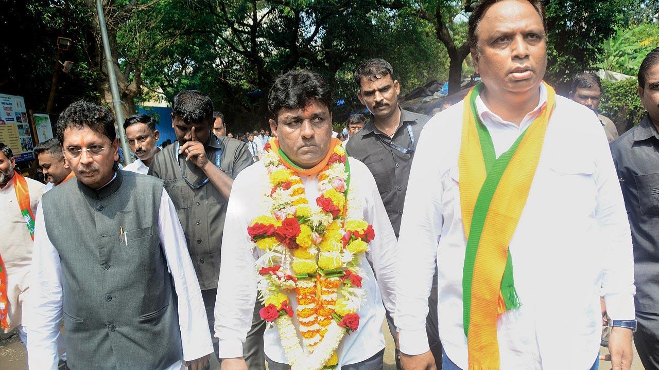 Mumbai: Mission accomplished, Shinde-BJP alliance beats tactical retreat
