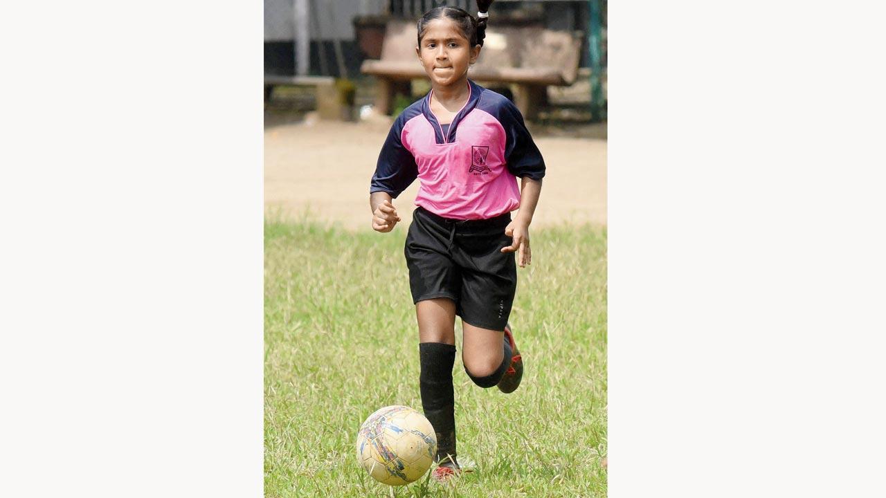 Vaishnavi Chattiar scores seven as Canossa thrash Podar 8-1