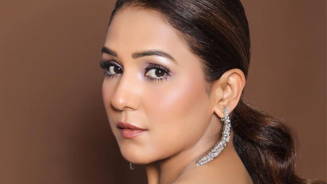 Neeti Mohan calls Anu Malik 'an incredible shayar'
