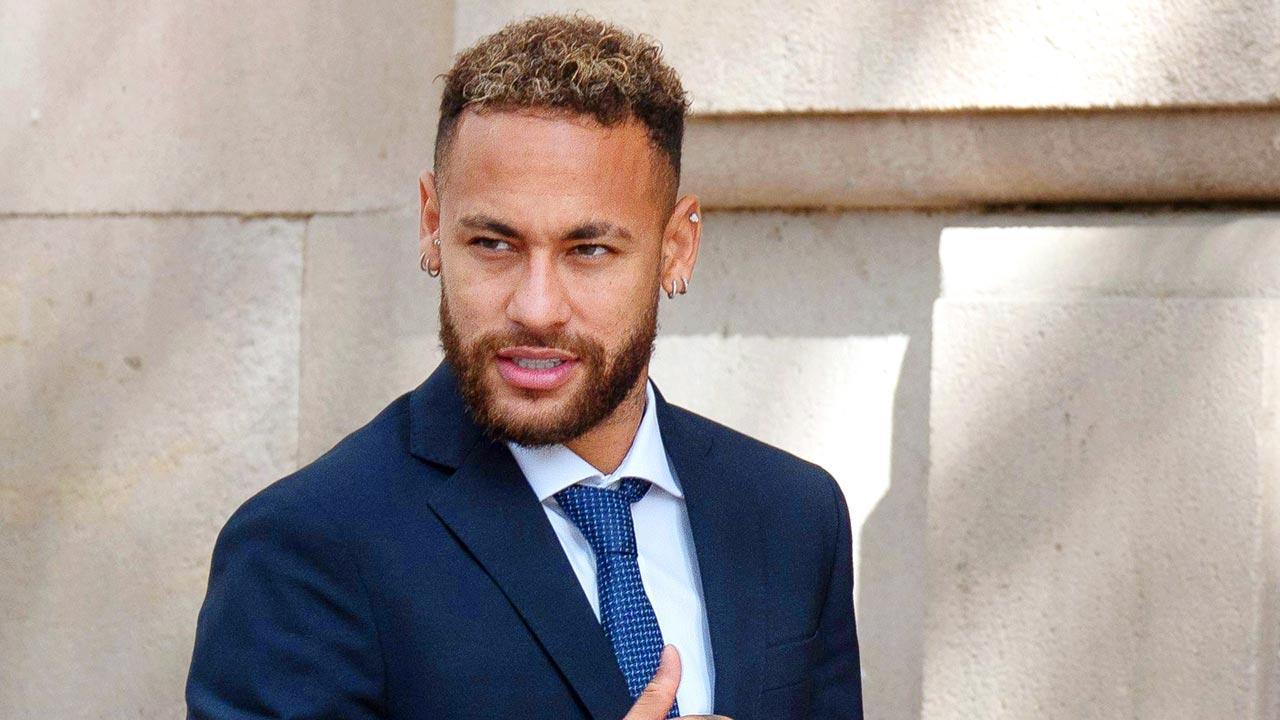 Neymar tells court he signed documents as instructed by dad