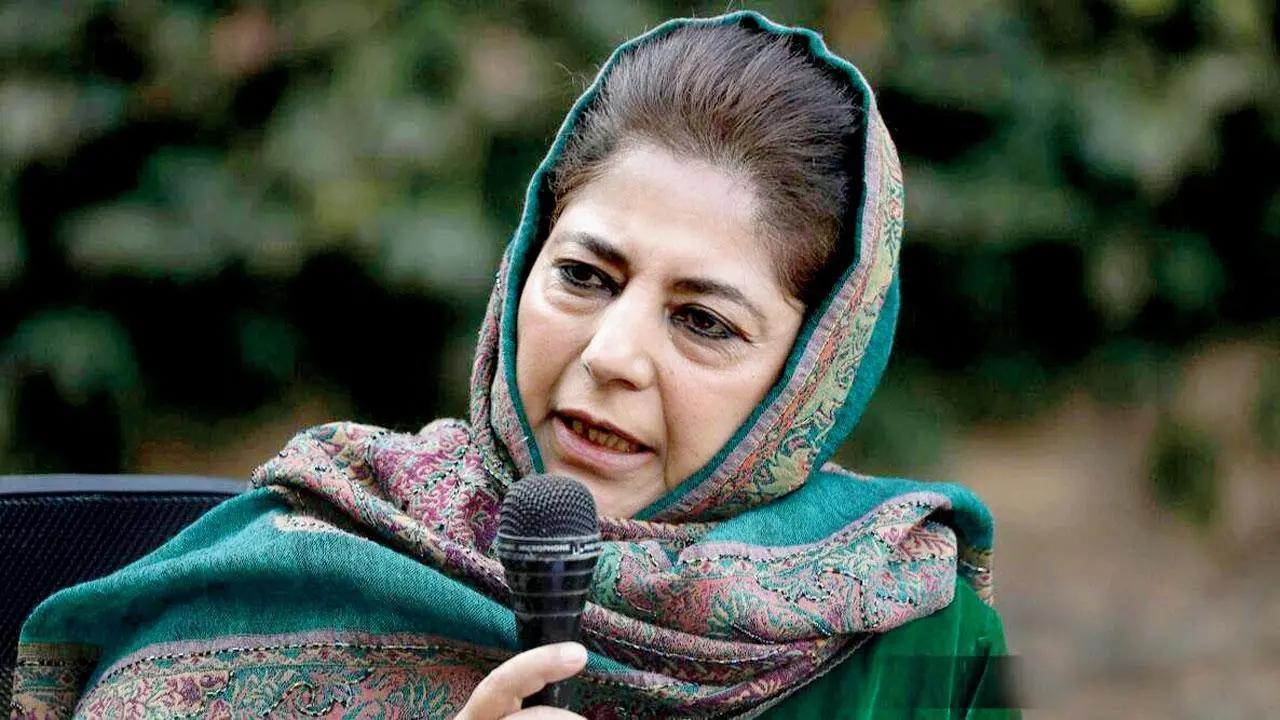 Jammu and Kashmir administration asks Mehbooba to vacate official bungalow