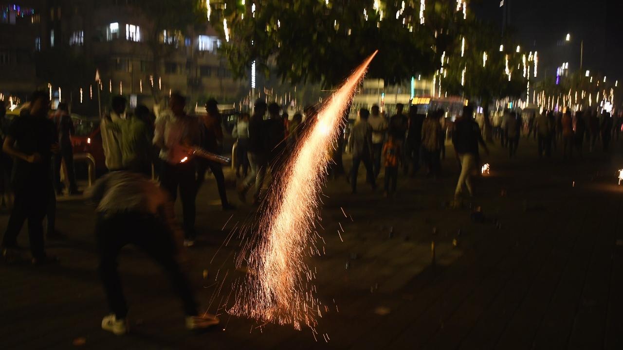 Children enjoyed the Diwali festival by bursting crackers along with their family and friends at Marine Drive Pic/Ashish Raje