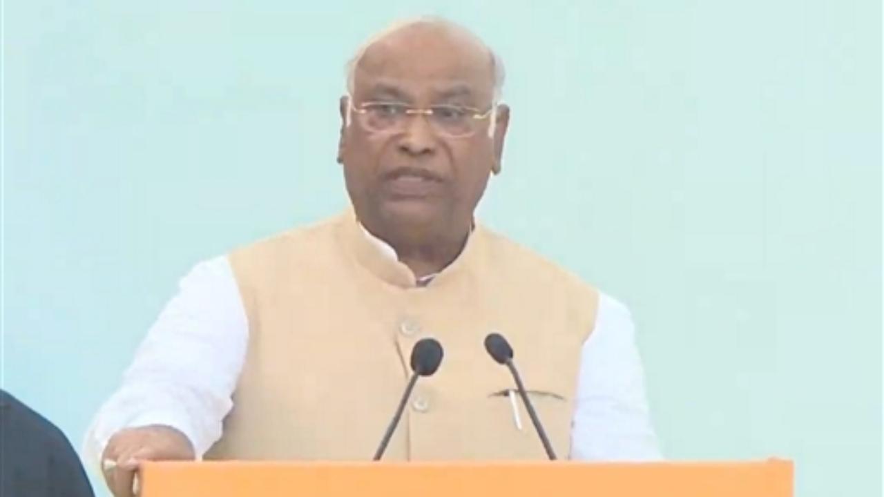 Congress President-elect Mallikarjun Kharge addresses the ceremony for presentation of certificate of election to him