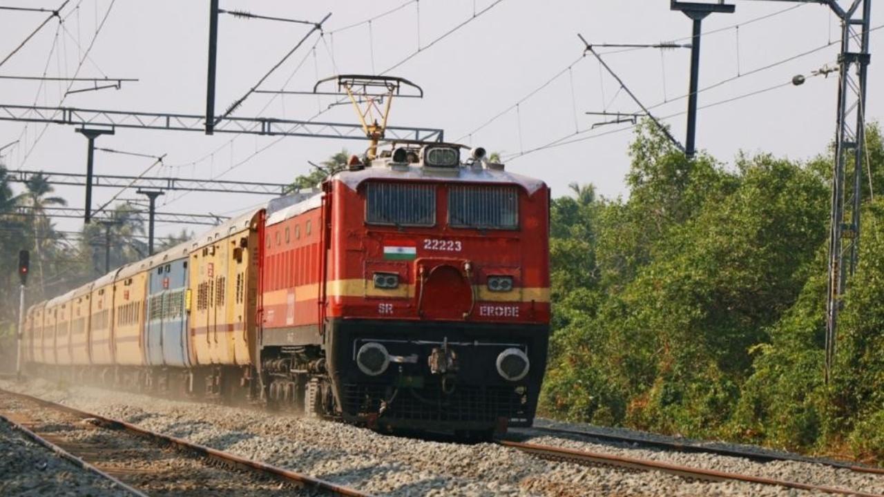 Railways does not earn profit through passenger trains, these are run for convenience of people: Danve