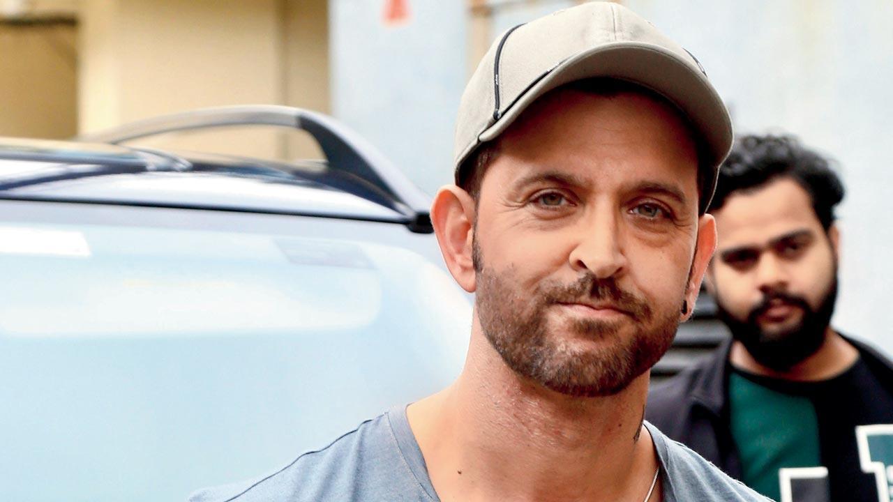 Hrithik Roshan REVEALS Taking Body Buiding Tips From Salman Khan