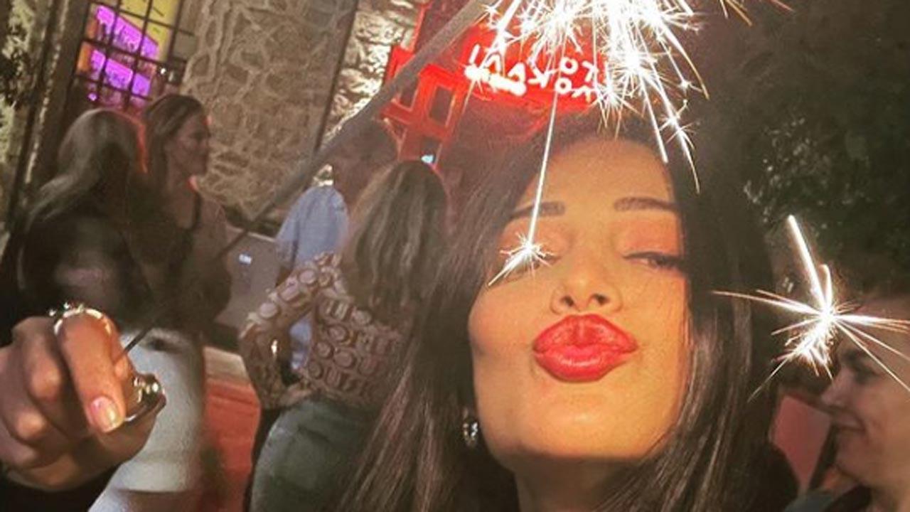 Shruti Haasan celebrates Diwali in Greece, thanks 'The Eye' team