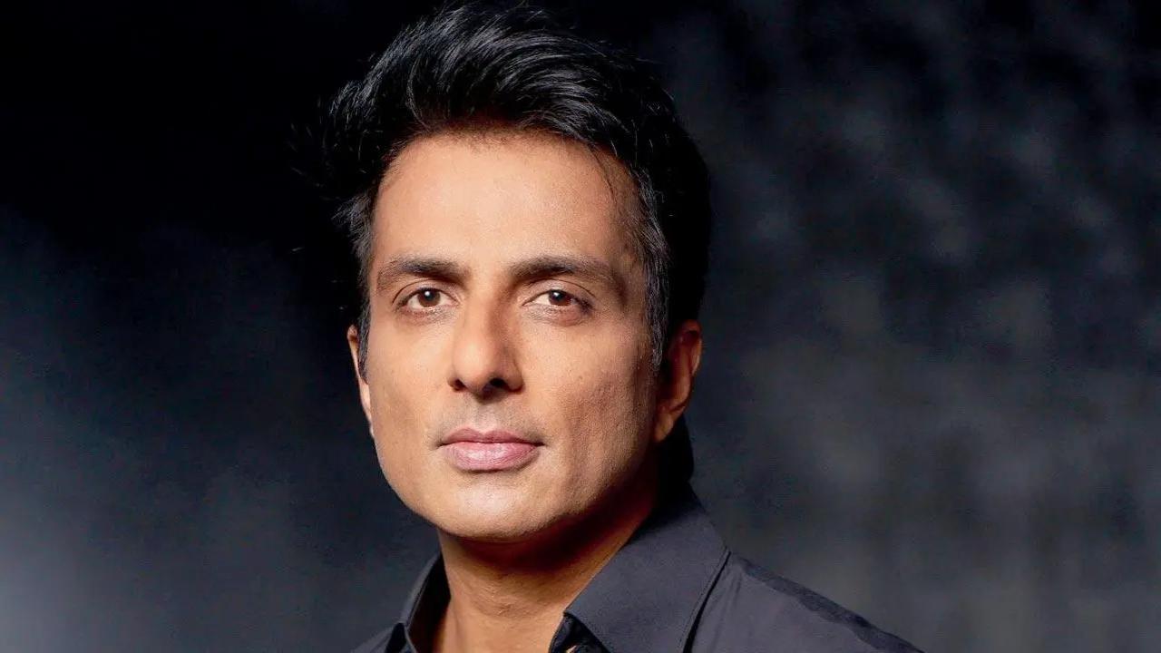 On Karwa Chauth day, Sonu Sood decides to open skill centres for women