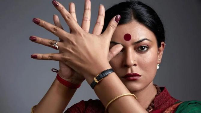 Sushmita Sen to essay role of transgender person in her upcoming biopic 'Taali'; shares first look. Full story read here