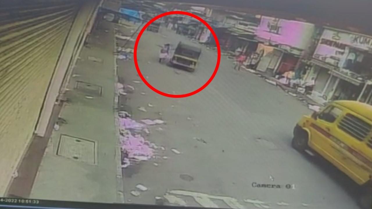 Woman molested by auto driver, dragged with vehicle in Thane city; cops launch manhunt