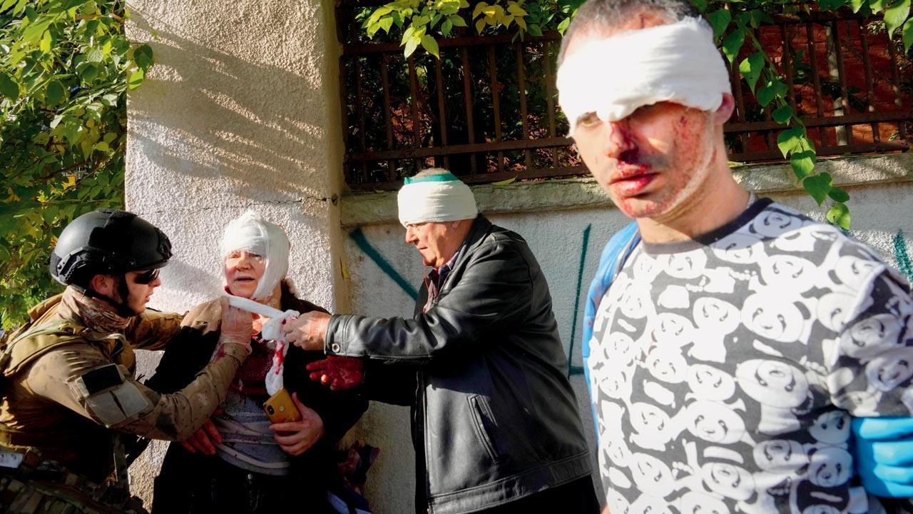 Russia strikes Kyiv, other Ukrainian cities; many die