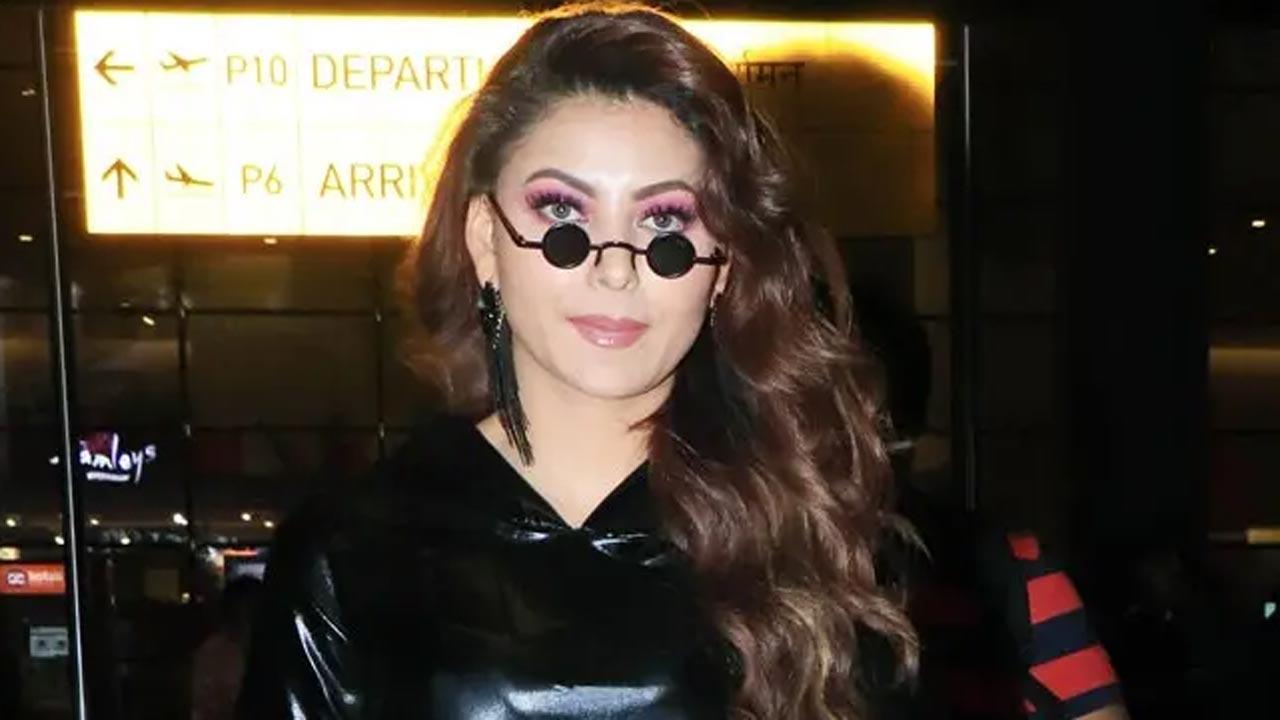 Yuzvendra Chahal's wife takes dig at Urvashi Rautela with caption of her new pic