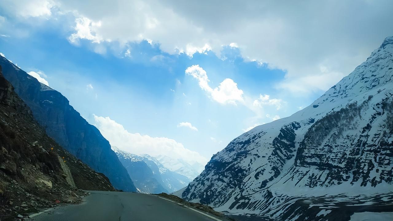 Ten mountaineers killed in Uttarakhand avalanche: NIM