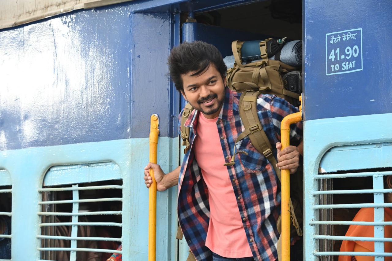 Talking about the music acquisition, T-Series Managing Director and Chairman Bhushan Kumar said: "It`s been a wholesome experience working with Dil Raju. Looking forward to this new association with which we hope to create magic on musical charts. Being a high-octaine entertainer, music plays an integral part in Thalapathy Vijay`s `Varisu`"
