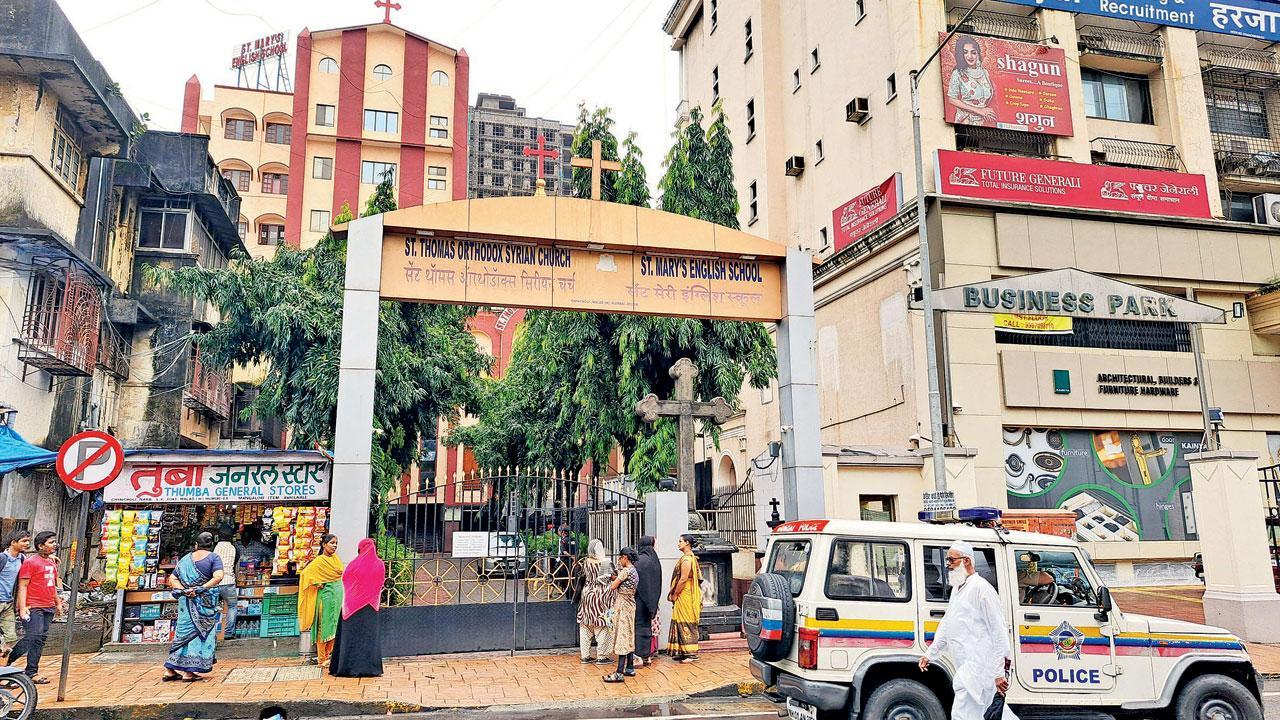 Mumbai: 26-year-old teacher dies in lift mishap in Malad school