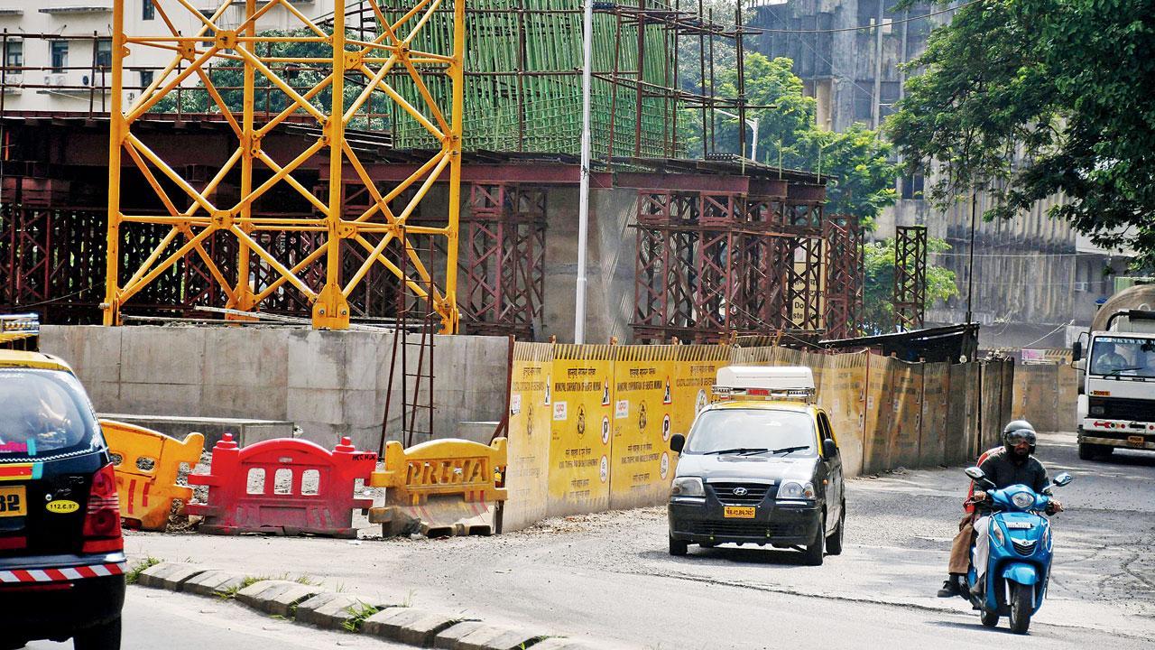 Mumbai: BMC still undecided over second bridge at Mahalaxmi station