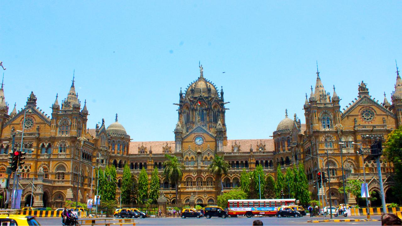 If you come to Mumbai, then most people will suggest visiting Marine Drive and many other tourist destinations. Interestingly, the city has many sites beyond that to visit and one of them is the Chhatrapati Shivaji Maharaj Terminus. The iconic and historic railway station is designed by British architectural engineer Frederick William Stevens in the Victorian Gothic Revival style. Formerly known as Victoria Terminus, the railway station became a UNESCO World Heritage Site in 2004. The Victorian and Art Deco Ensemble of Mumbai is also another heritage site in the city. Photo Courtesy: istock